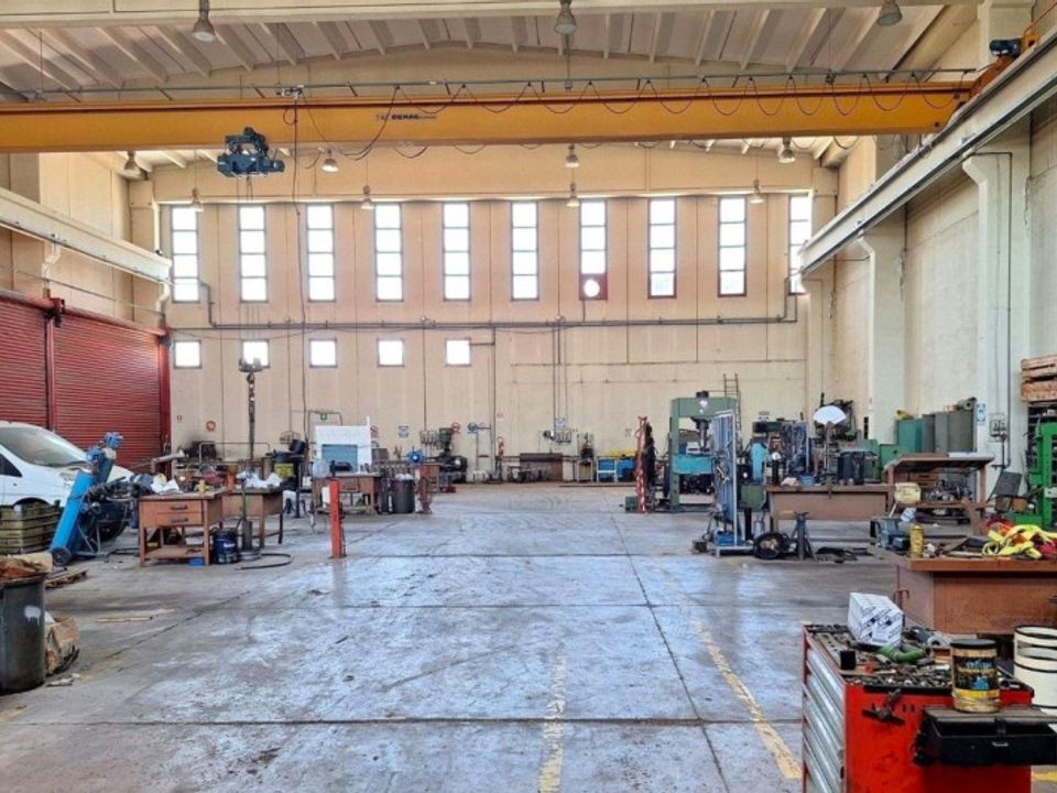 Erhvervsejendom i Elmas, Cagliari - foto 3