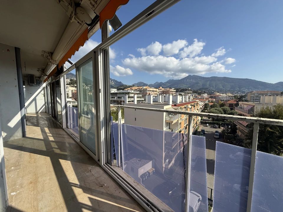 Lejlighed i Roquebrune-Cap-Martin, Alpes-Maritimes - foto 1