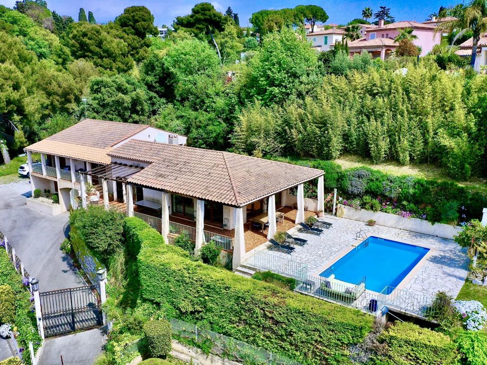 Villa i Cagnes-sur-Mer, Alpes-Maritimes - foto 3