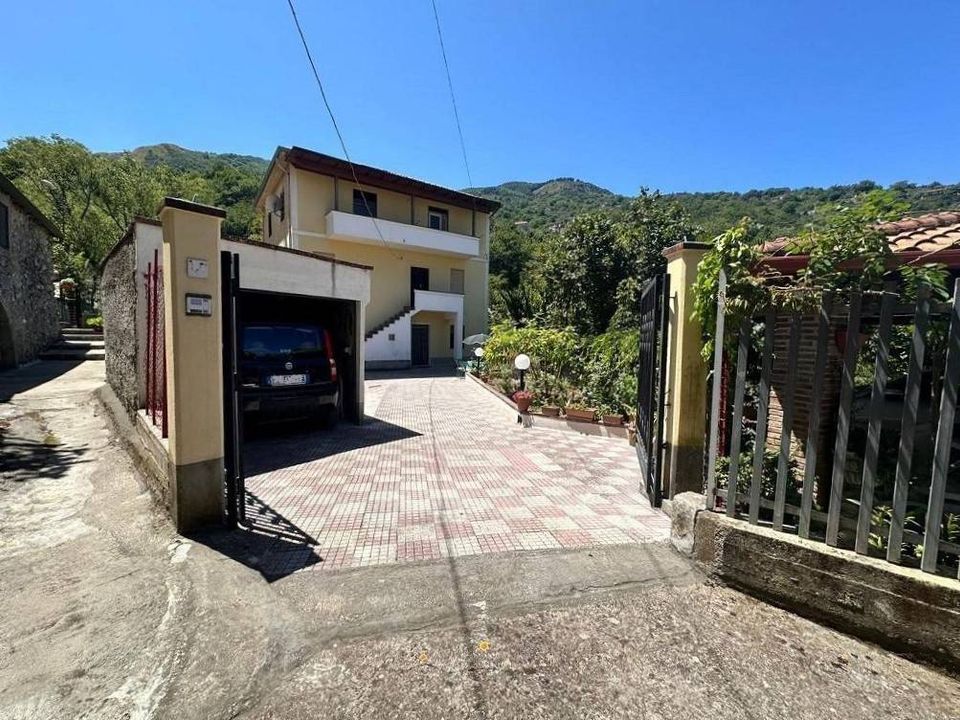 Villa i Tortorici, Messina - foto 1
