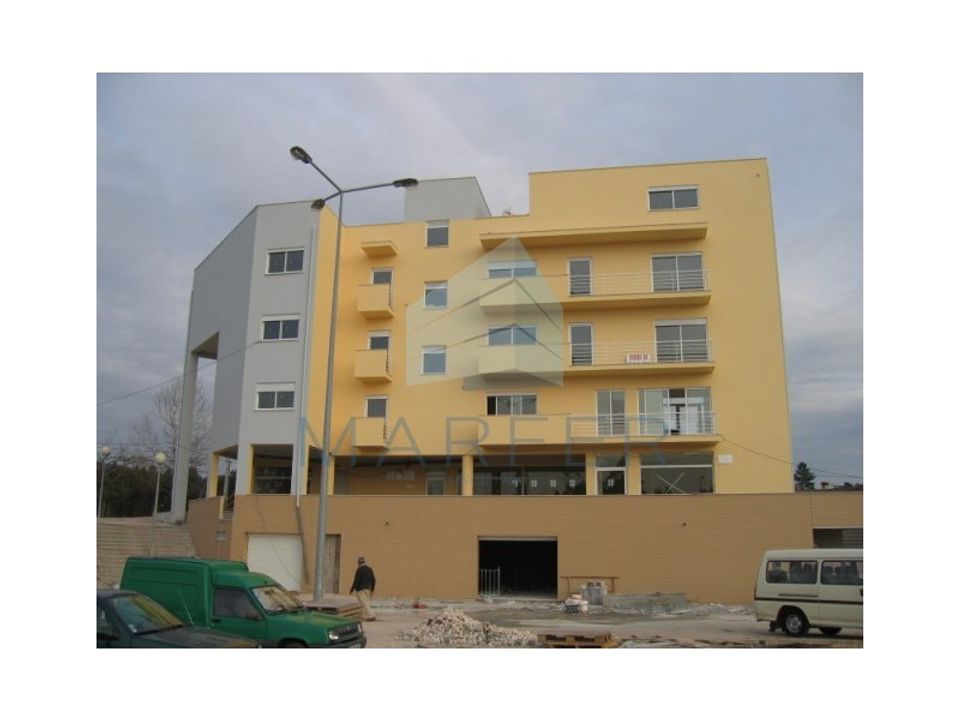 Erhvervsejendom i Santo Andre, Setubal - foto 1