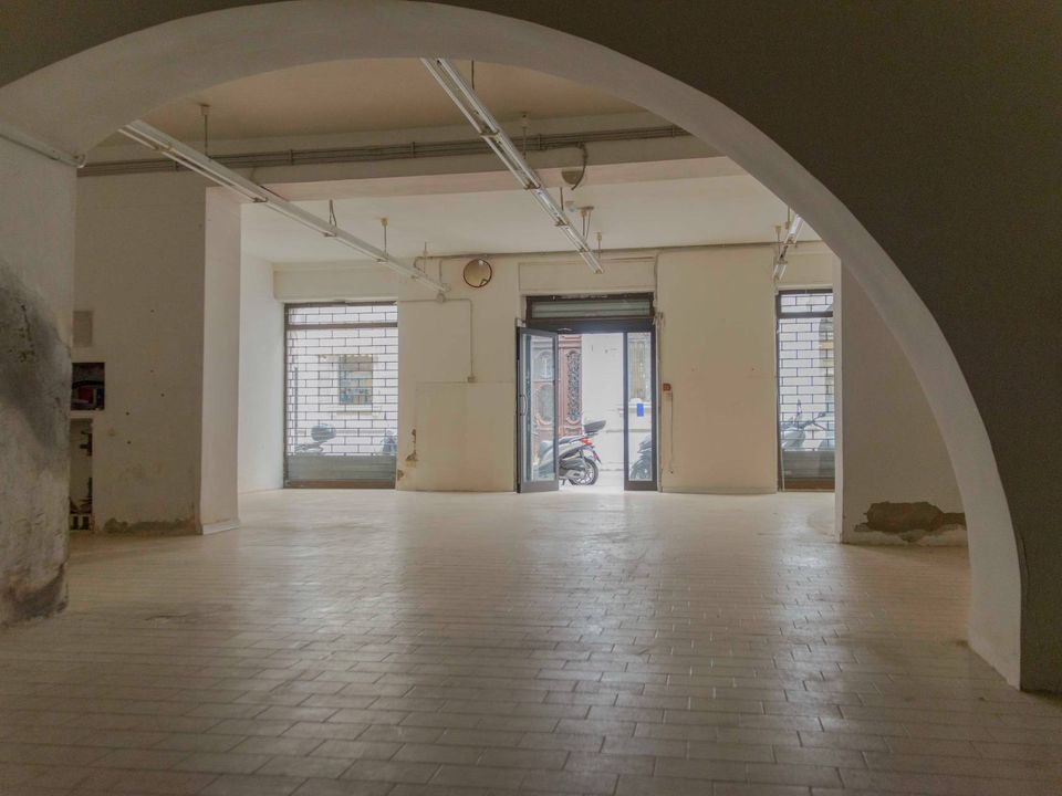 L'establiment comercial a Trieste, Trieste - foto 5