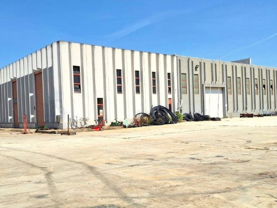 Erhvervsejendom i Elmas, Cagliari - foto 4