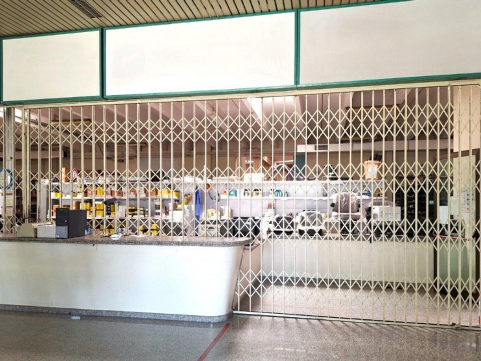 Erhvervsejendom i Elmas, Cagliari - foto 1