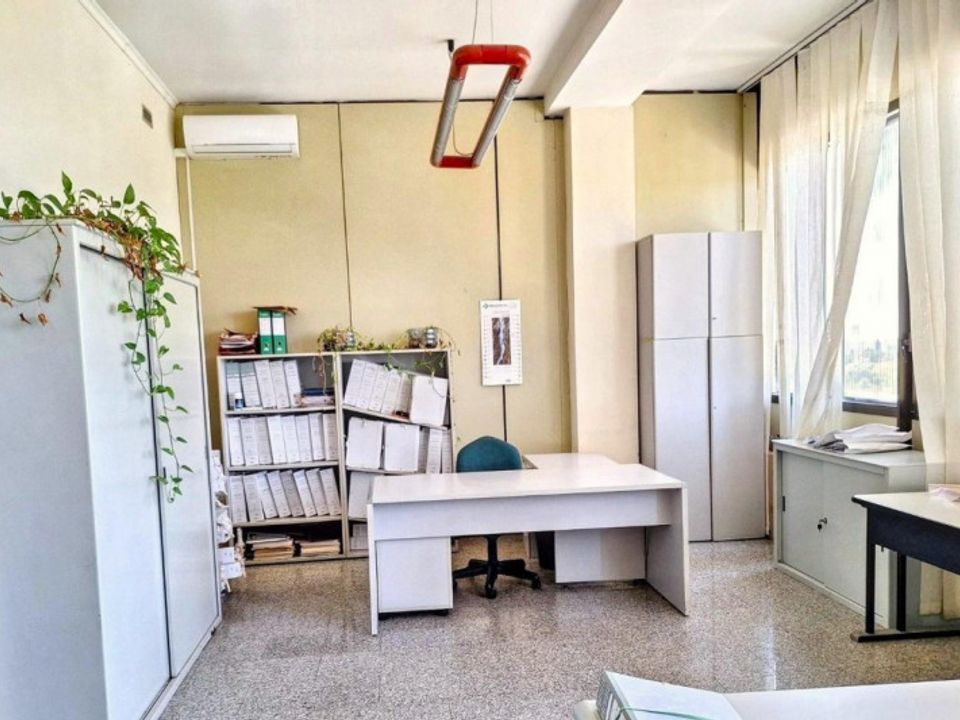 Erhvervsejendom i Elmas, Cagliari - foto 2