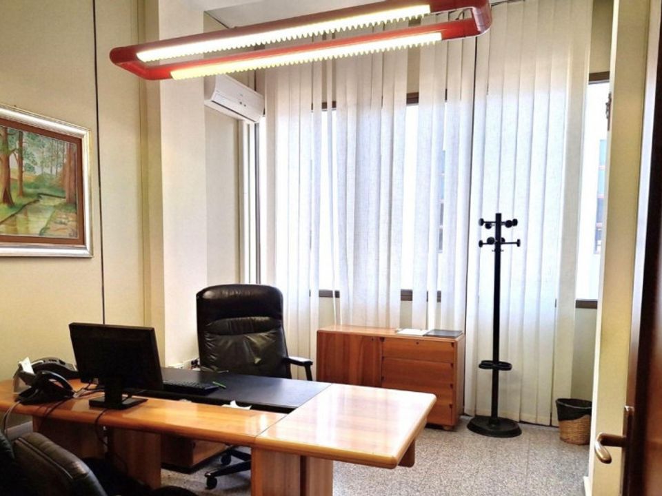 Erhvervsejendom i Elmas, Cagliari - foto 4