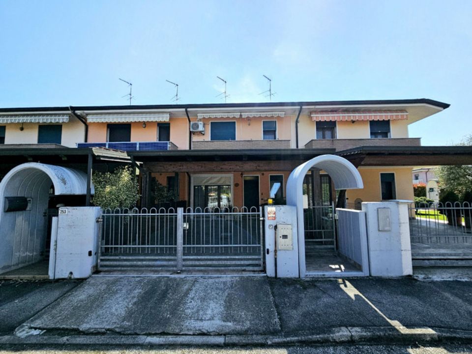 Rækkehus i Castagnaro, Verona - foto 3