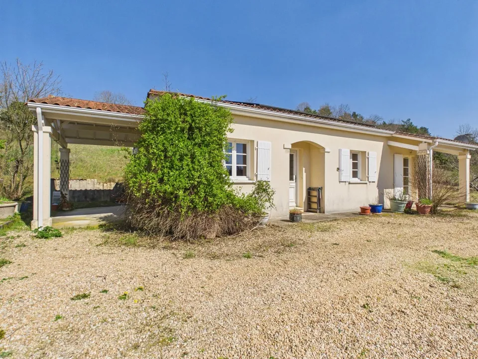 Landsbyhus i Javerlhac-Et-La-Chapelle-Saint-Robert, Dordogne - foto 1