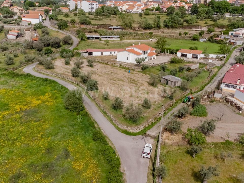 Helårsgrund i Belmonte, Castelo Branco - foto 1