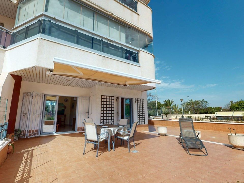 Lejlighed i Los Arenales Del Sol, Alicante - foto 1