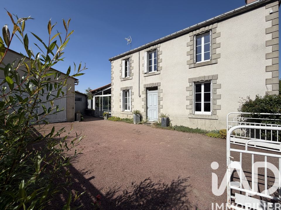 Landsbyhus i Saint-Maurice-des-Noues, Vendee - foto 1