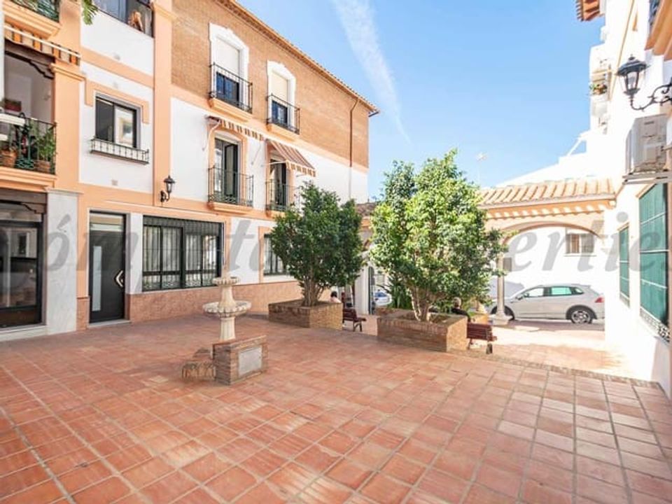 Erhvervsejendom i Torrox, Malaga - foto 1
