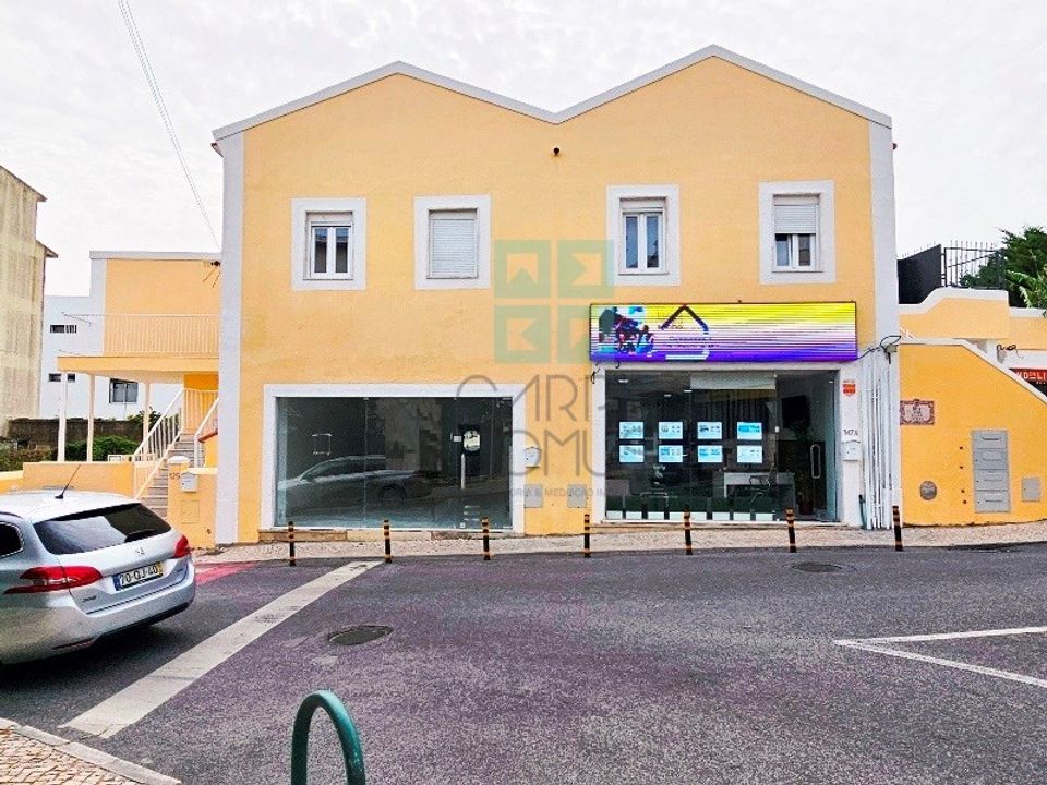 Erhvervsejendom i Carcavelos, Lisbon - foto 3