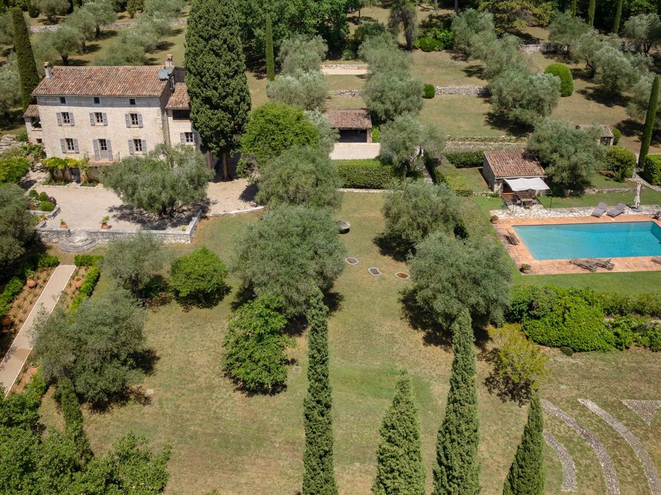 Villa i Valbonne, Alpes-Maritimes - foto 1