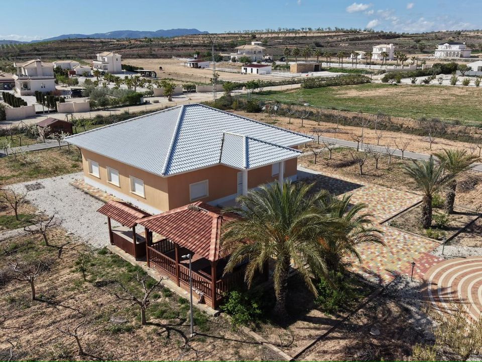 Villa i Pinoso, Alicante - foto 1