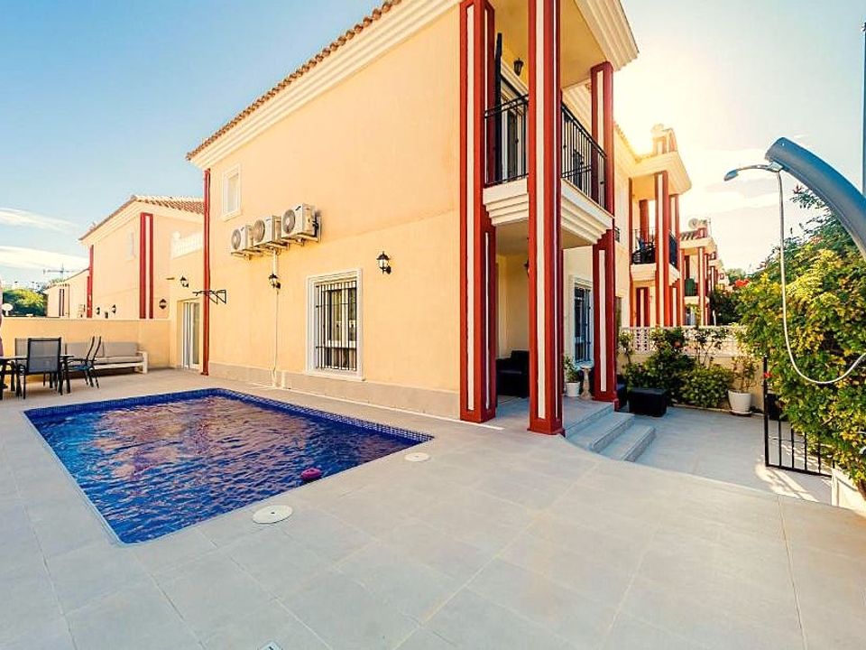 Byhus i Dehesa De Campoamor, Alicante - foto 1