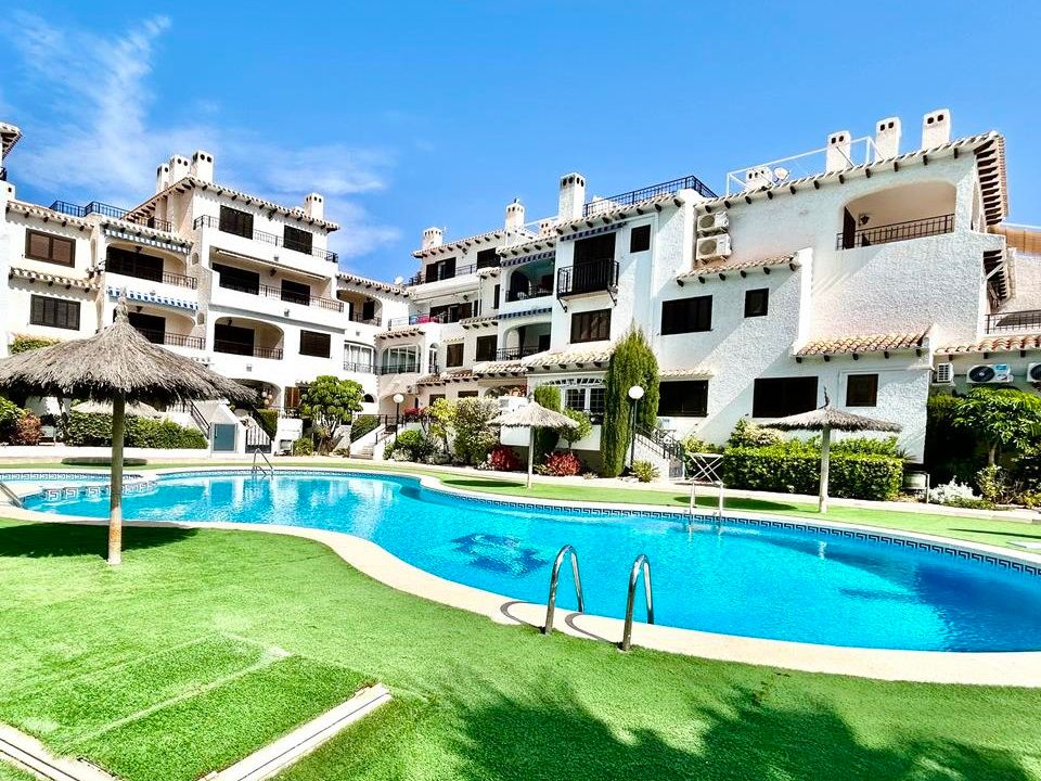 Lejlighed i Cabo Roig, Alicante - foto 1