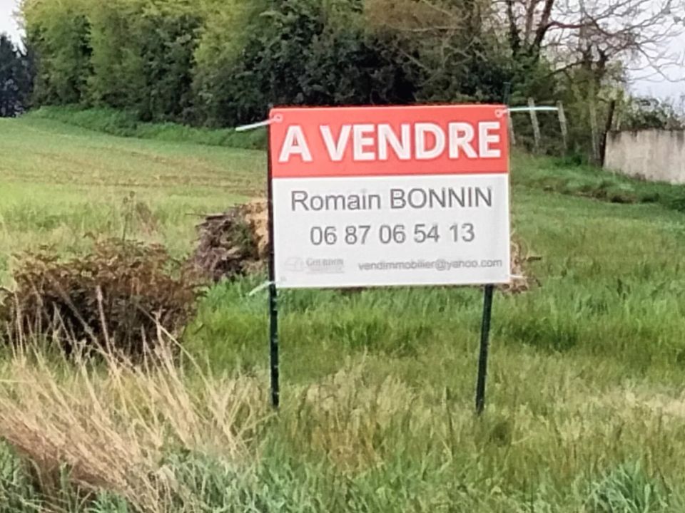 Helårsgrund i Neuville-de-Poitou, Vienne - foto 1
