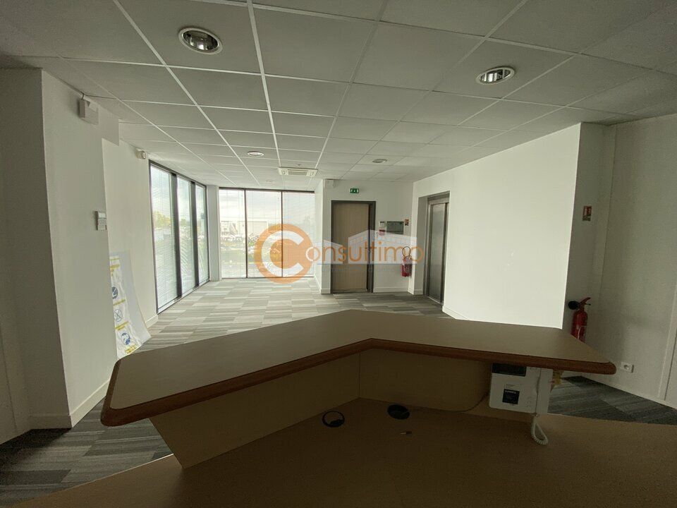Erhvervsejendom i Artigues-pres-Bordeaux, Gironde - foto 2