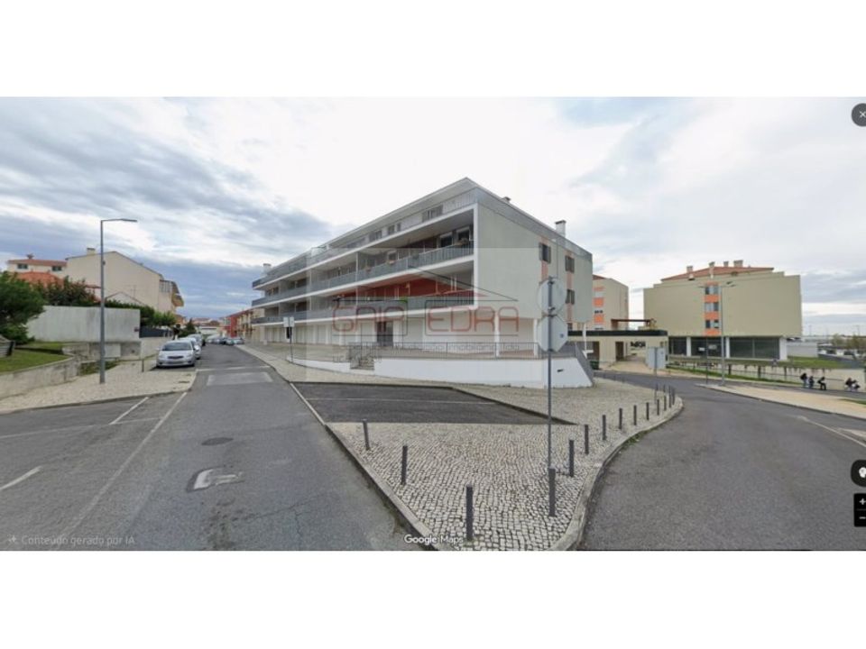 Erhvervsejendom i Azambuja, Lisbon - foto 1