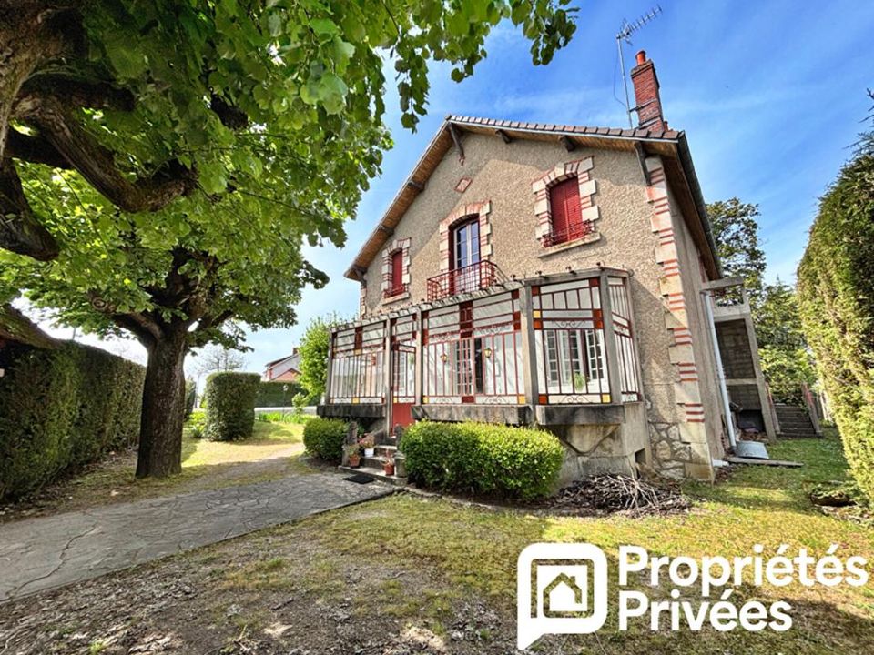 Villa en Mehun-sur-Yevre, Cher - foto 1