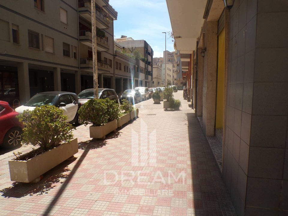 Erhvervsejendom i Cagliari, Cagliari - foto 2