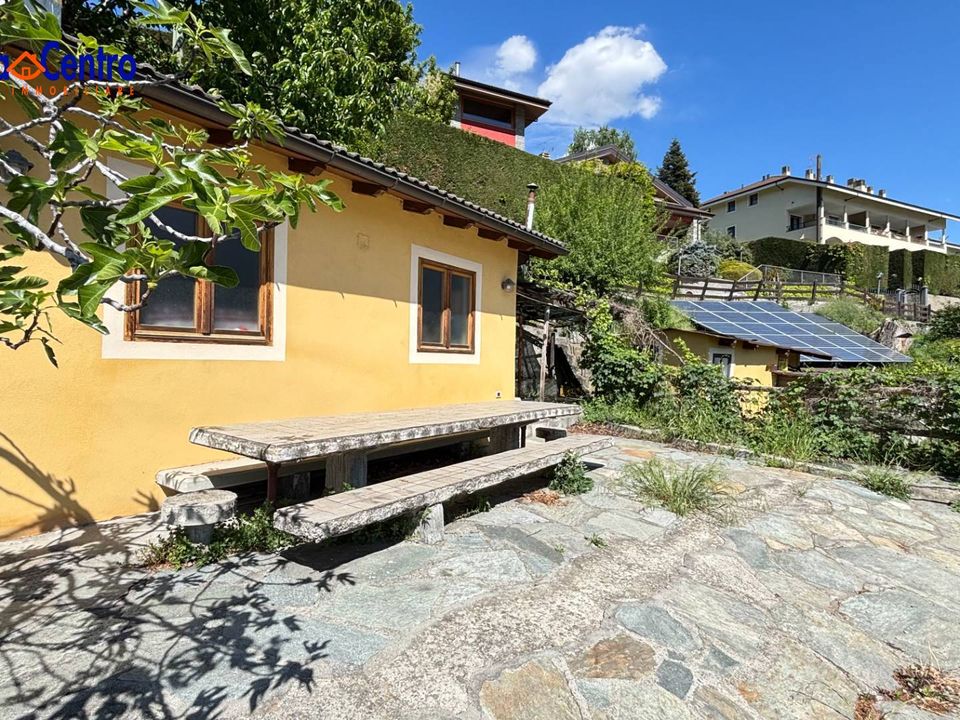 Helårsgrund i Aosta, Aosta Valley - foto 1
