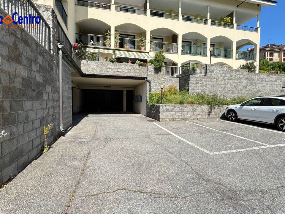 Parkeringsplads i Aosta, Aosta Valley - foto 2