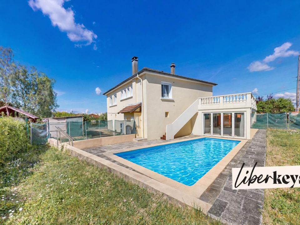 Villa i Saint-Genis-Laval, Rhone - bilde 1