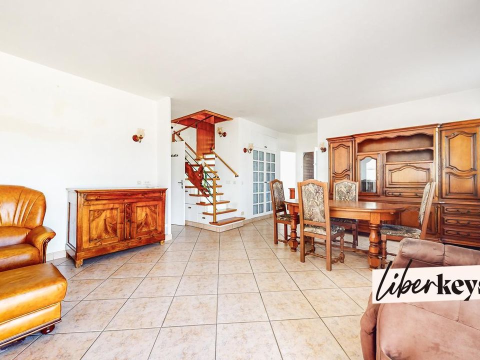Villa i Saint-Genis-Laval, Rhone - bilde 5