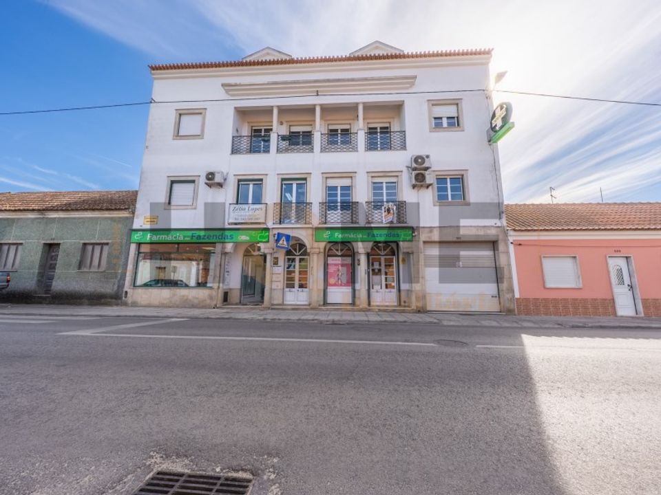 Erhvervsejendom i Almeirim, Santarem - foto 1