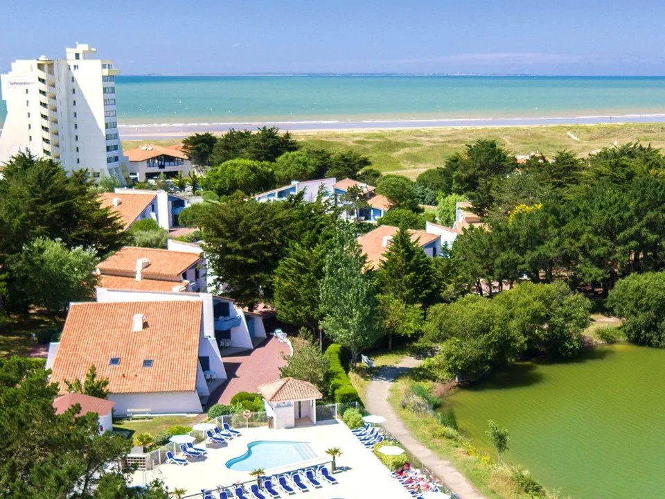 Erhvervsejendom i Saint-Jean-de-Monts, Vendee - foto 1