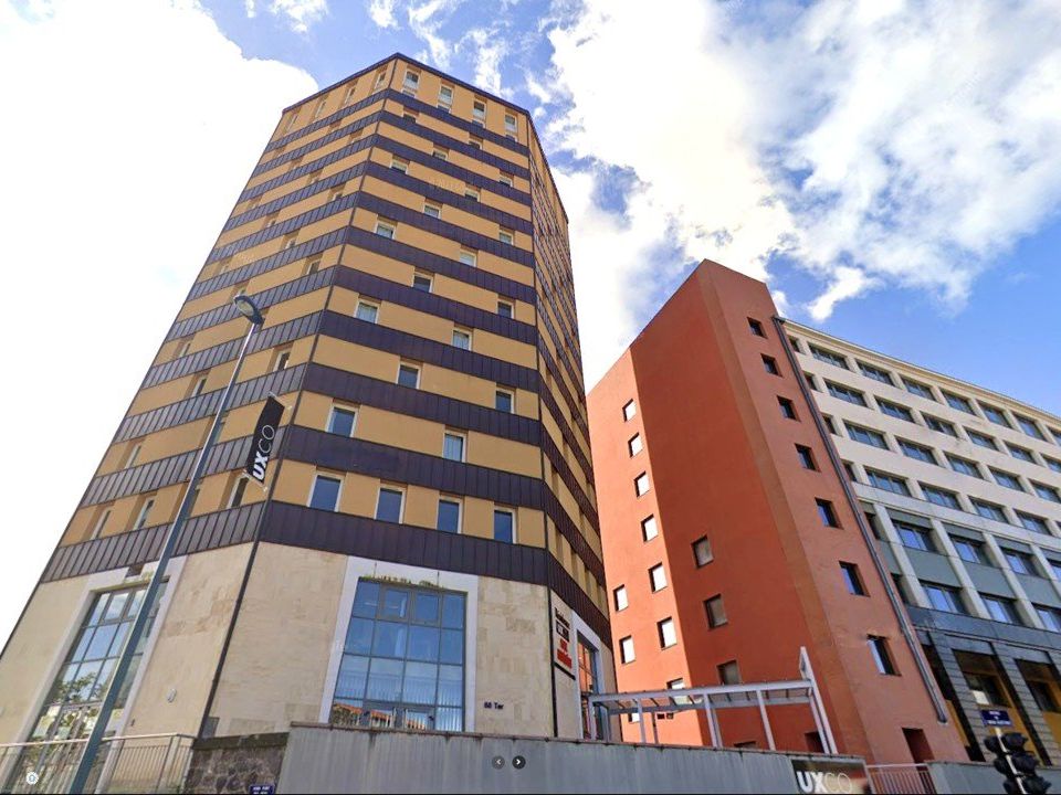 Erhvervsejendom i Clermont-Ferrand, Puy-de-Dome - foto 1