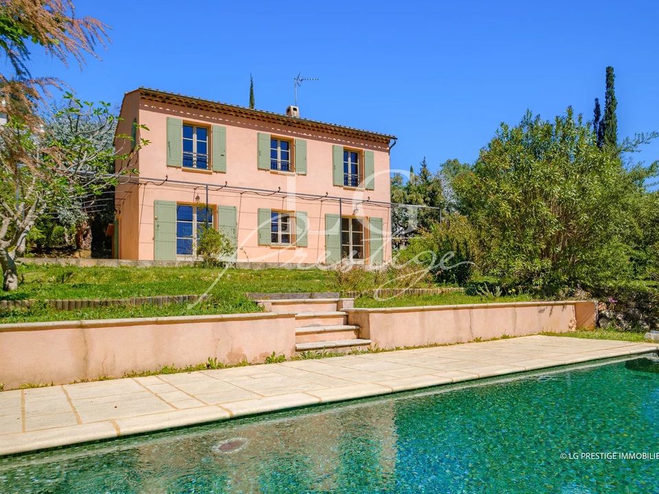 Villa i Mandelieu-la-Napoule, Alpes-Maritimes - foto 1