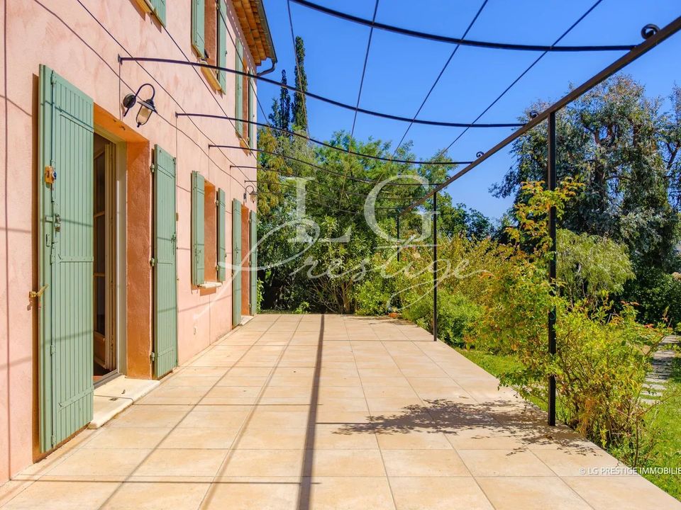 Villa i Mandelieu-la-Napoule, Alpes-Maritimes - foto 2