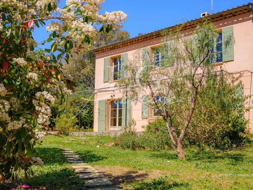 Villa i Mandelieu-la-Napoule, Alpes-Maritimes - foto 3