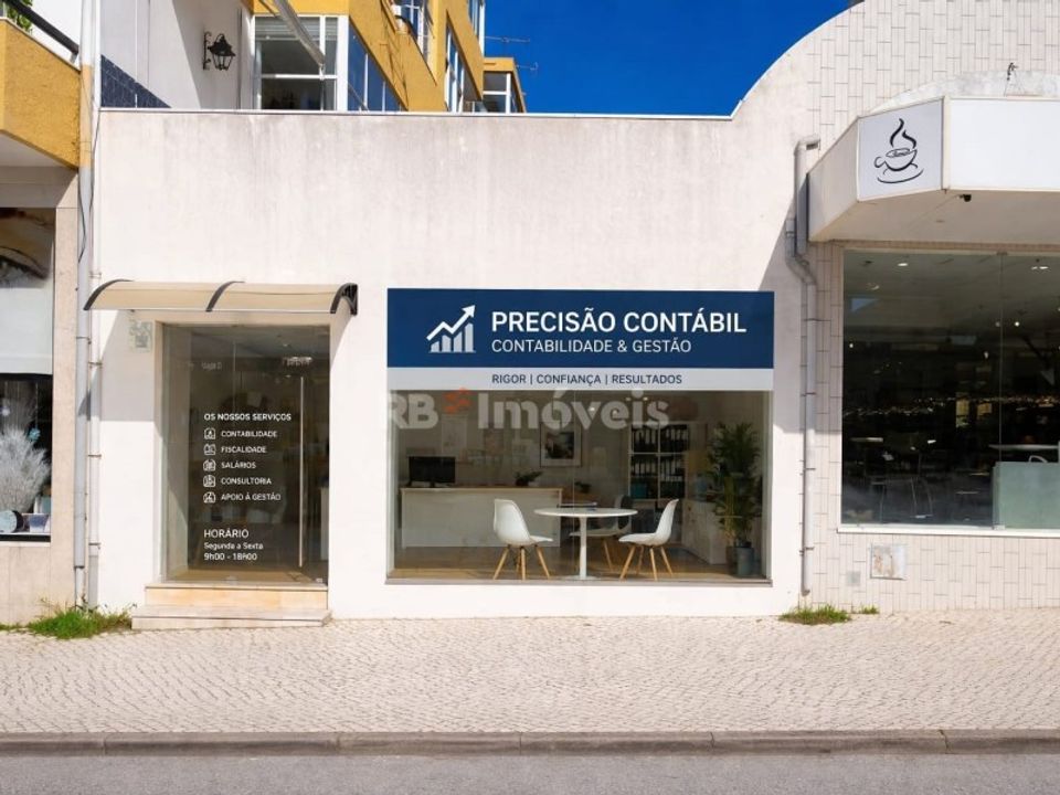 Erhvervsejendom i Torres Novas, Santarem - foto 1