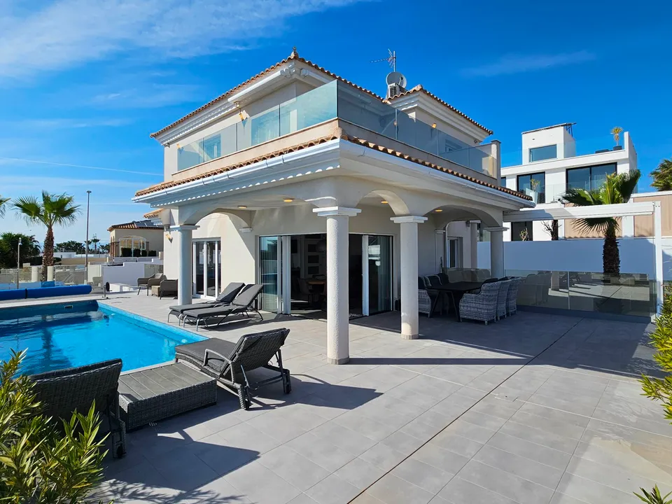 Villa i La Marina, Alicante - foto 1