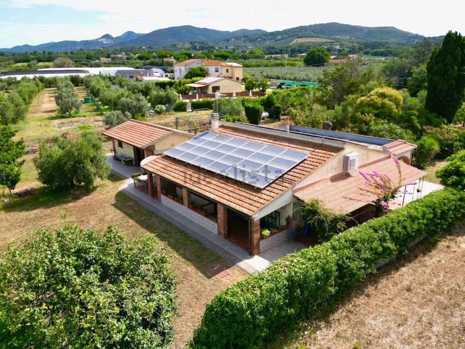 Villa i Campiglia Marittima, Livorno - foto 1
