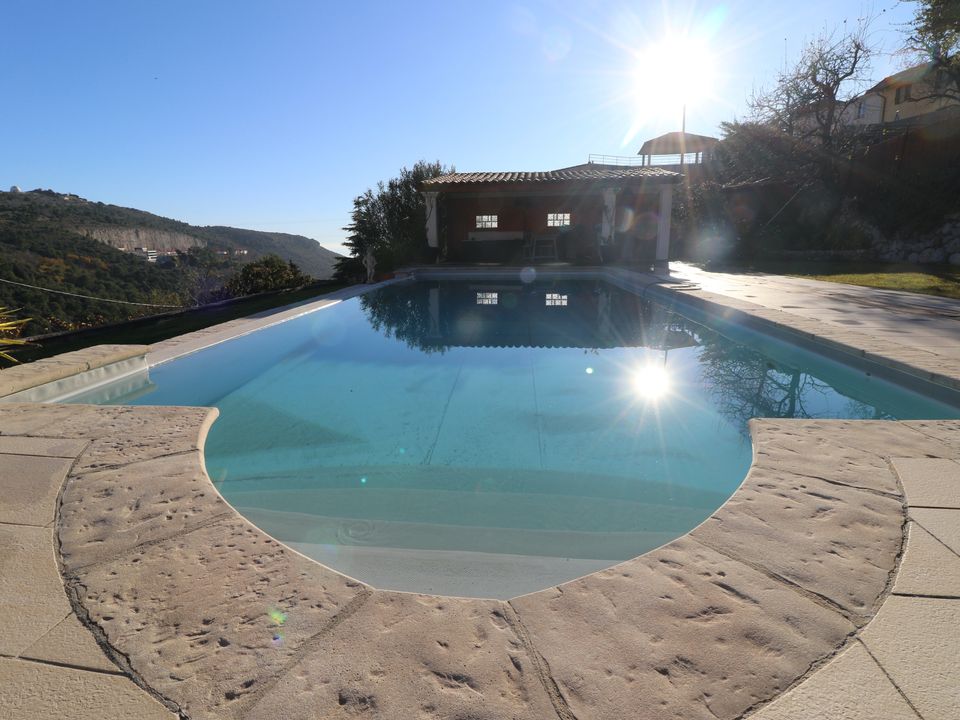 Villa i La Turbie, Alpes-Maritimes - foto 1
