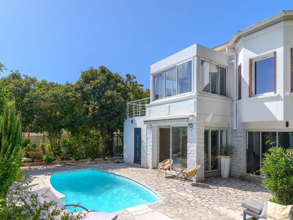 Villa i Marseille, Bouches-du-Rhone - foto 1