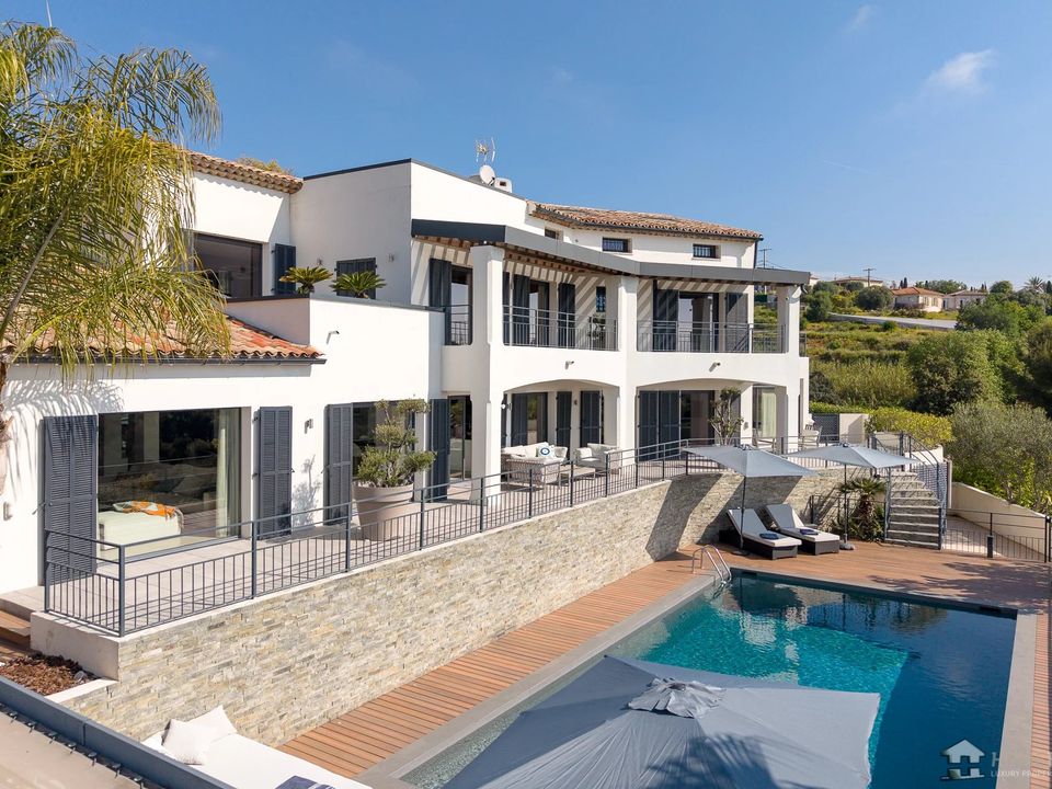 Villa i Cagnes-sur-Mer, Alpes-Maritimes - bilde 3