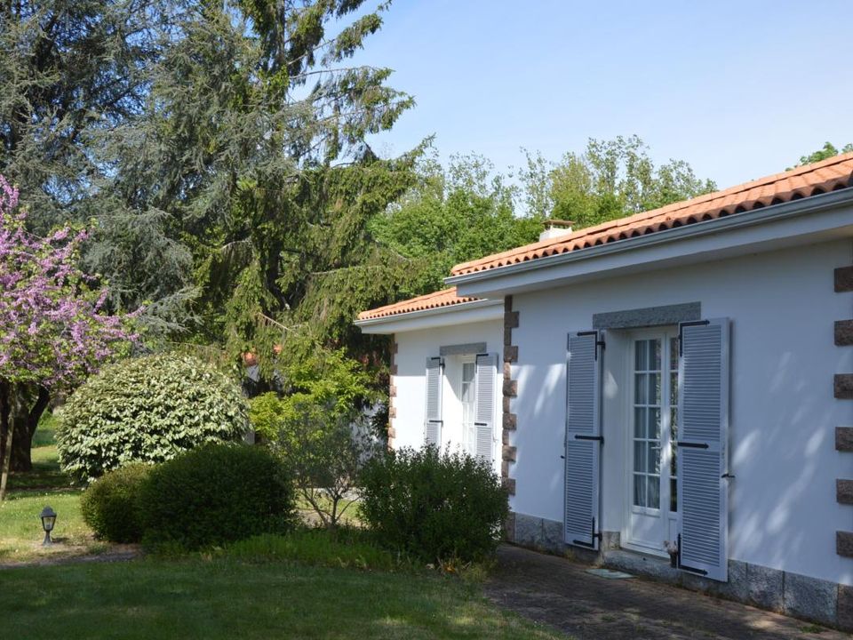 Landsbyhus i Saint-Georges-de-Pointindoux, Vendee - foto 2