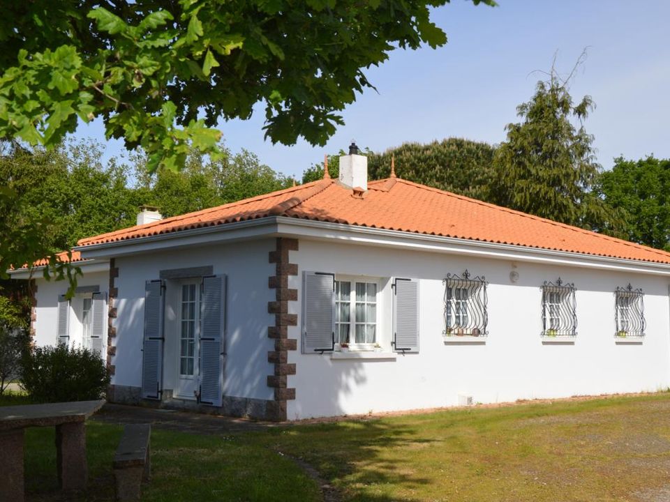 Landsbyhus i Saint-Georges-de-Pointindoux, Vendee - foto 3
