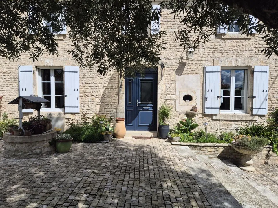 Landejendom i La Faye, Charente - foto 2