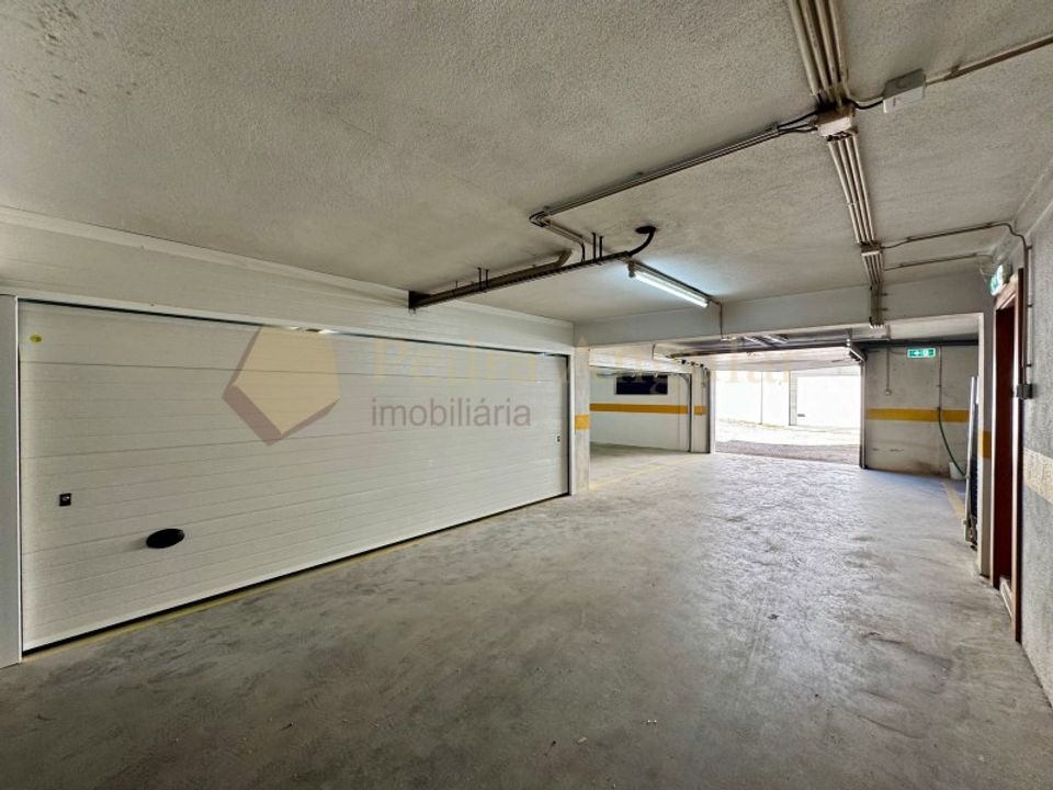 Garage i Quinta do Anjo, Setubal - foto 1