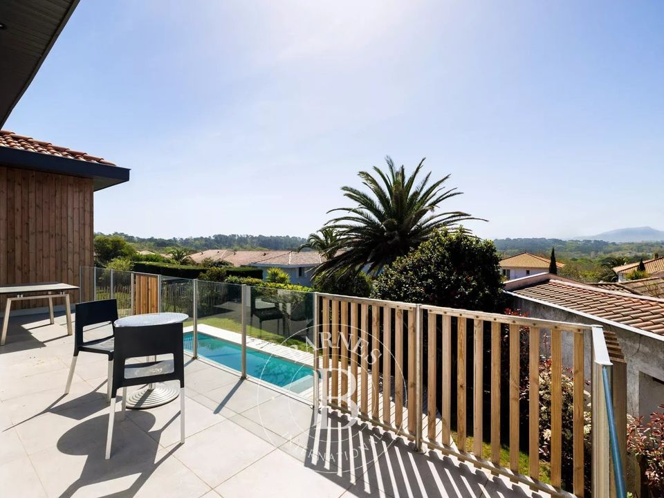 Villa i Biarritz, Pyrenees-Atlantiques - bilde 1