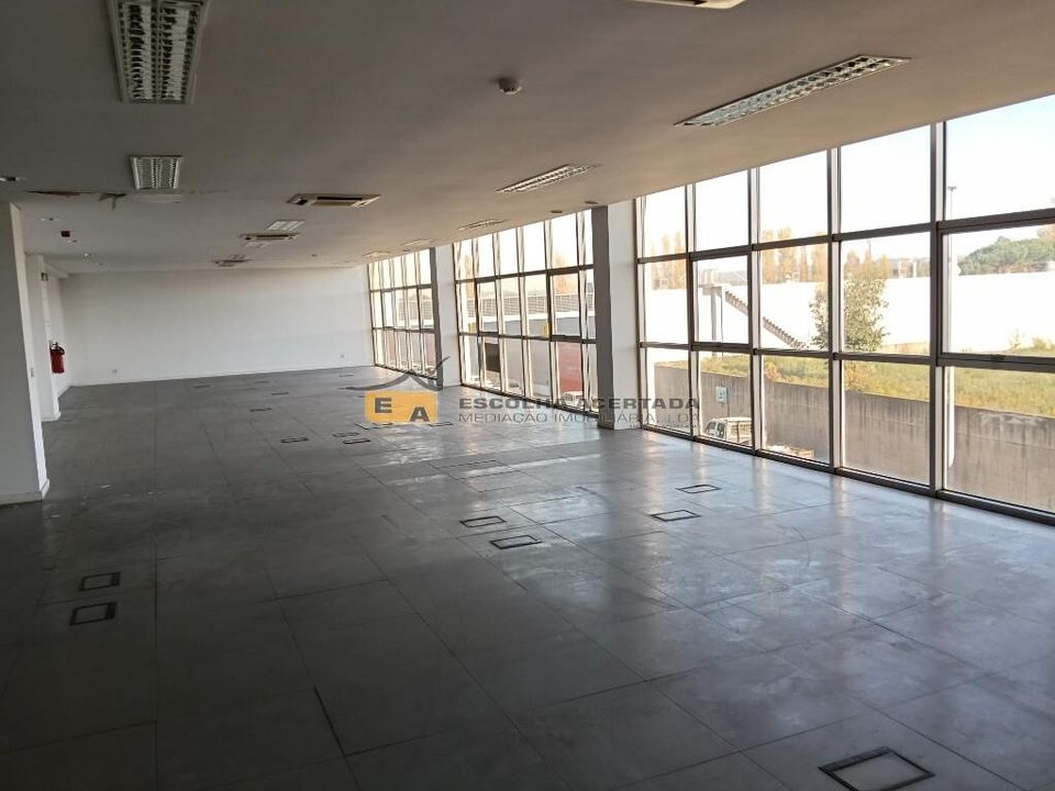 Erhvervsejendom i Maia, Porto - foto 2