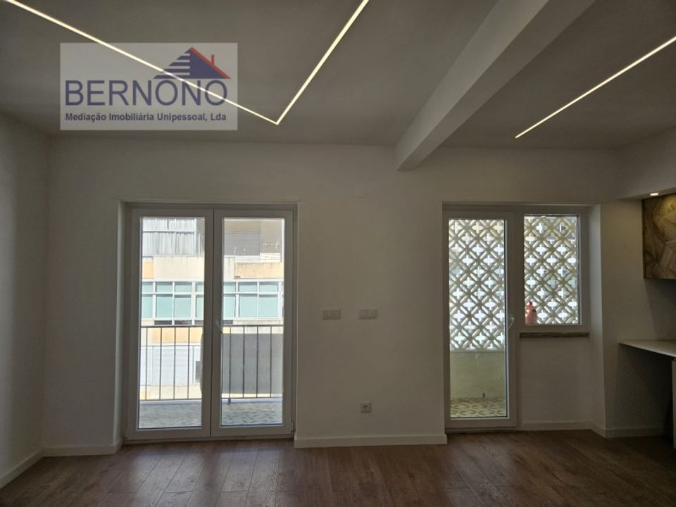Lejlighed i Amadora, Lisbon - foto 4