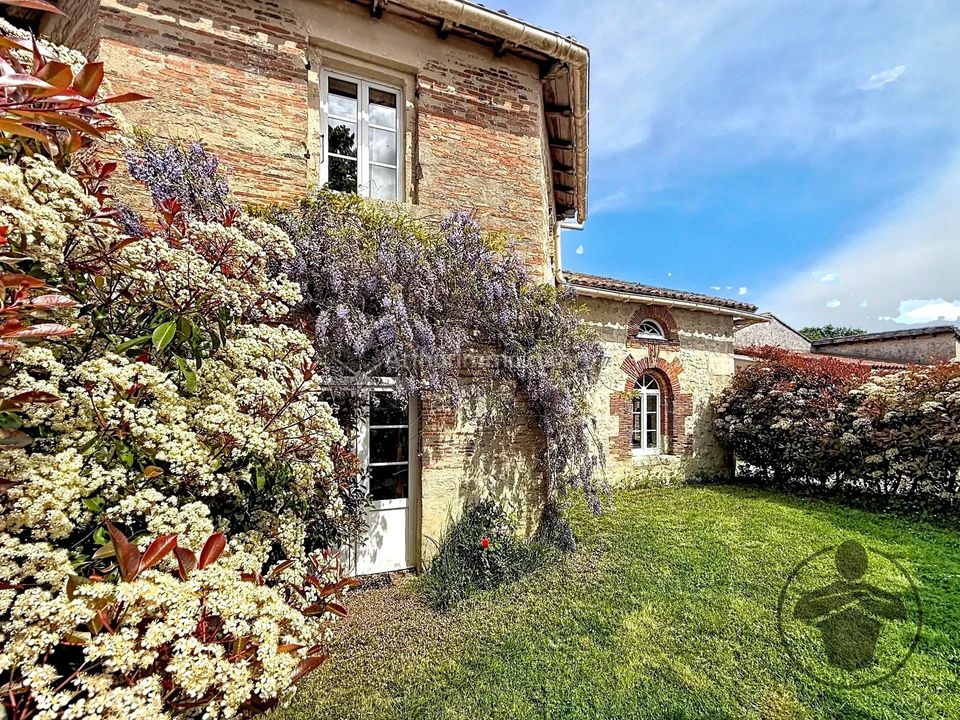 Landejendom i Saint-Martin-de-Coux, Charente-Maritime - foto 4